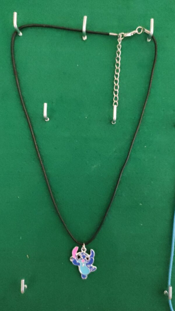 Collier Stitch bleu